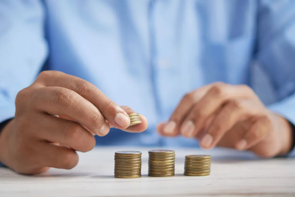4 Smart Ways to Consolidate Debt Without Hurting Your Credit Score