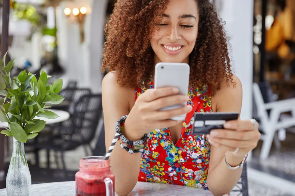 Clear Your Credit Card Debts Using StashFin Credit Line Card